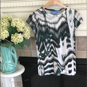 💗pick 3 for $9💗 Simply Vera Vera Wang T-shirt